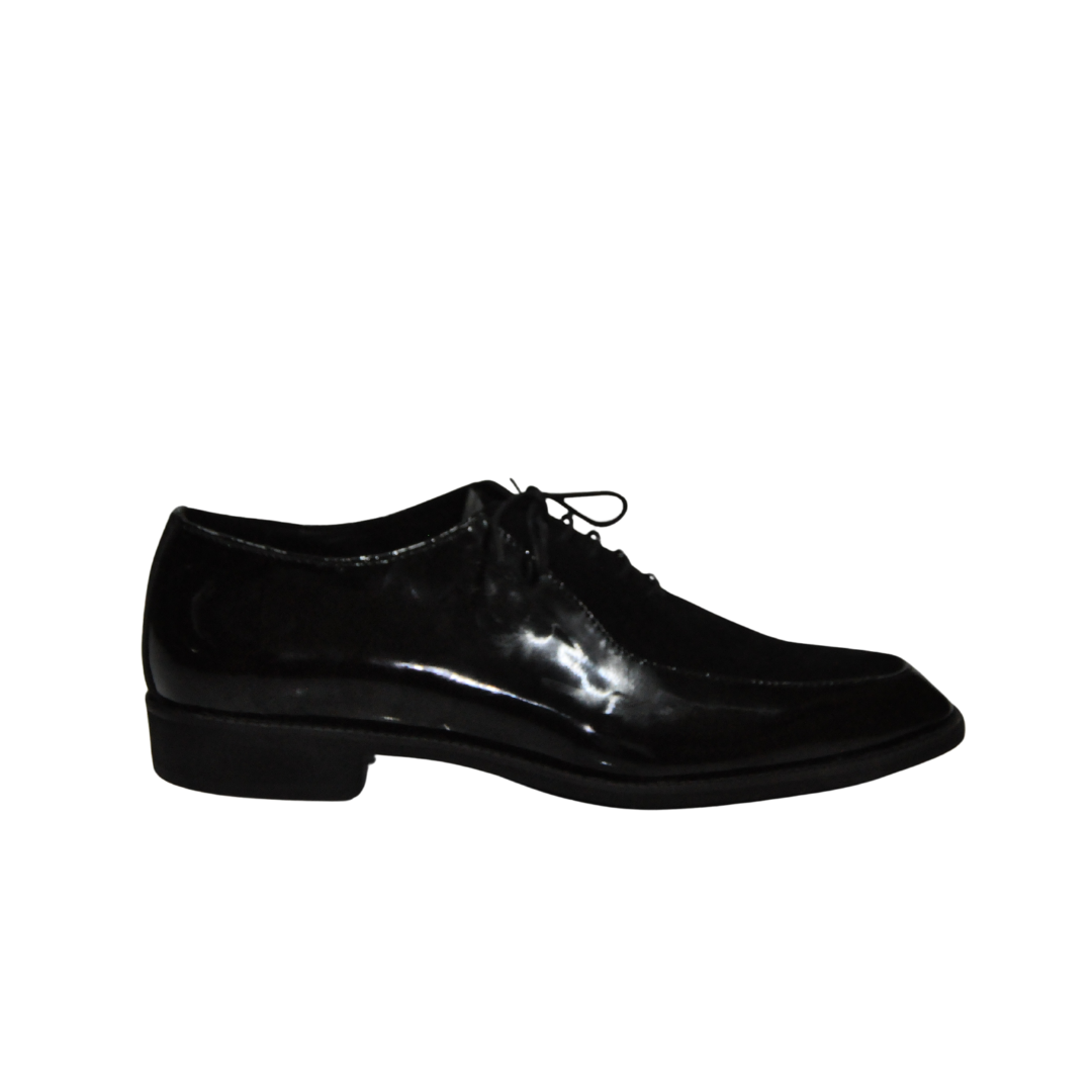 Glossy Classic Textured Oxfords